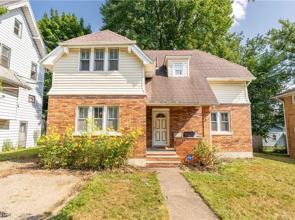 1402 Goodyear Blvd, Akron, OH 44305