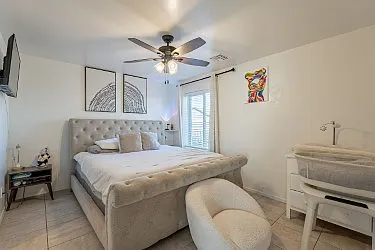 427 Sykes Cir — Photo 4