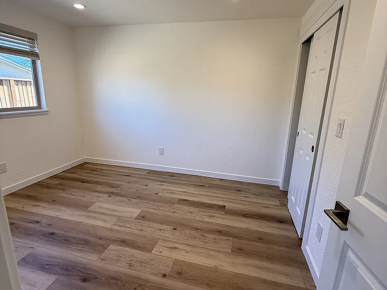 2853 Tahitian Ave — Photo 21