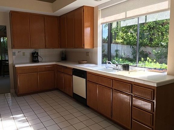 3rd image of 1136 Countrywood Ln