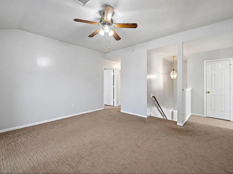 8823 Emerald Heights Ln — Photo 8