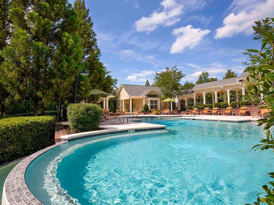 Resort-style pool
