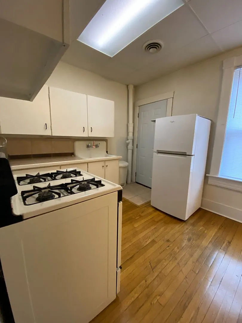 Spacious One Bedroom on the Northside — Photo 1