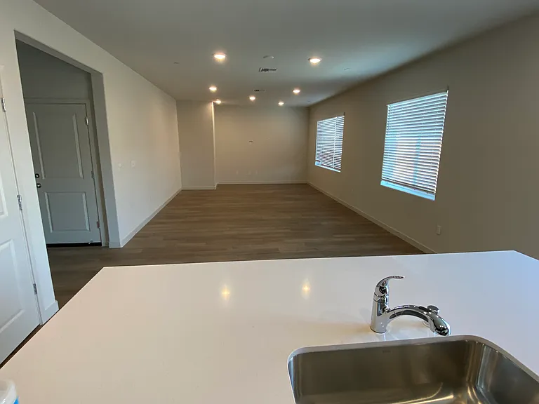 706 Diamond Valley Rd — Photo 23