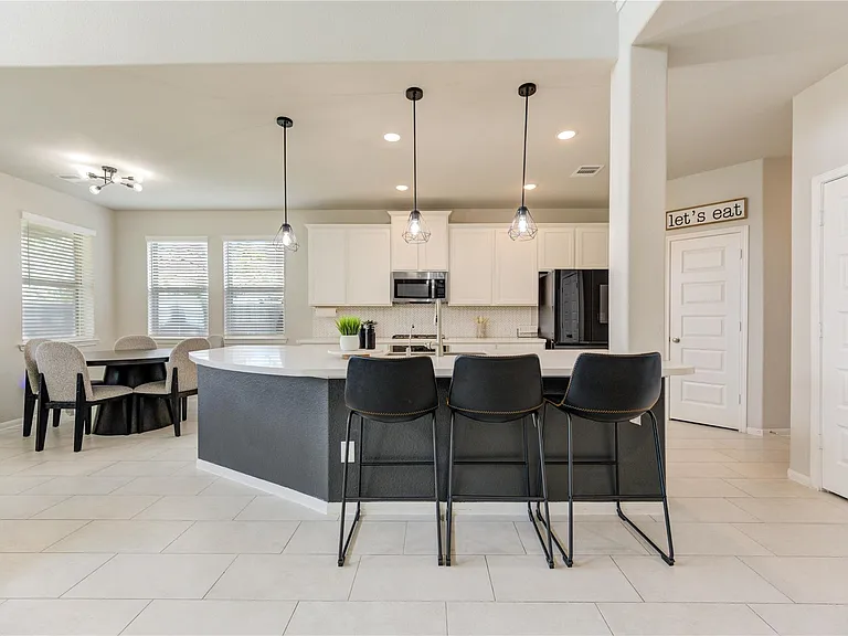 7735 Wrightwood Dr — Photo 7