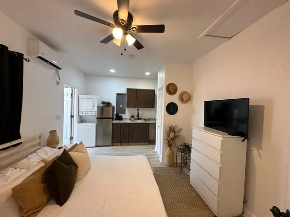 7304 38th Ave N #1, Saint Petersburg, FL 33710