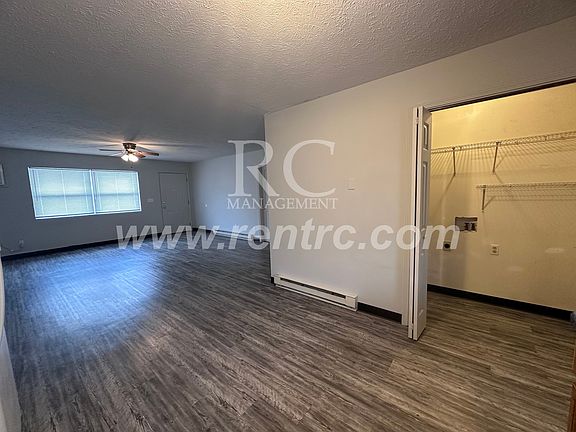 3rd image of 1002-5 Glendale Ave