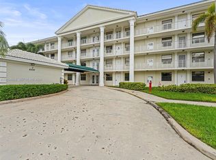 Whitehall Condo At Camino, Boca Raton, FL 33433
