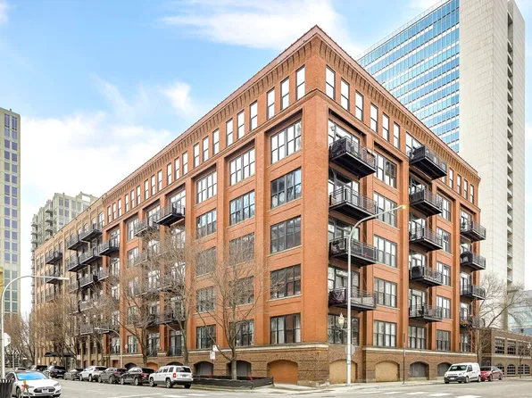 520 W Huron St APT 705, Chicago, IL 60654