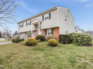 158 College View Dr, Hackettstown, NJ 07840