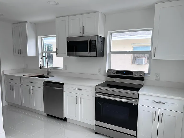 1015 S K St #1 — Photo 5