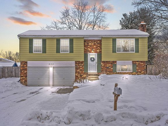 2nd image of 377 Highbury Cres