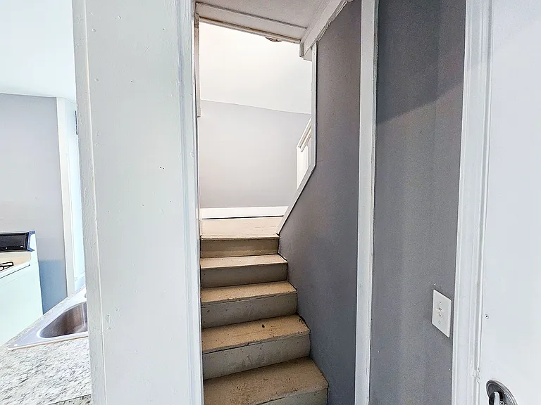 4831 E Washington St #4 — Photo 11
