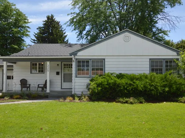 225 Tautphaus Dr, Idaho Falls, ID 83402
