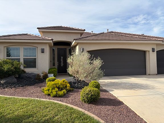 2nd image of 1597 E Mokaac Wash Dr