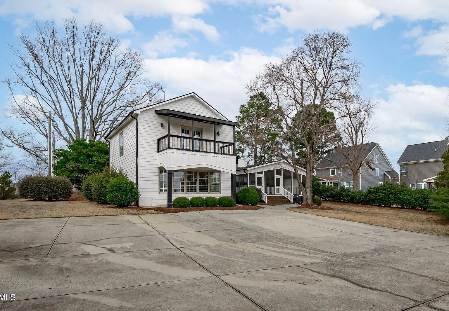 6 bed, 4.0 bath, $3,100 — Photo 2