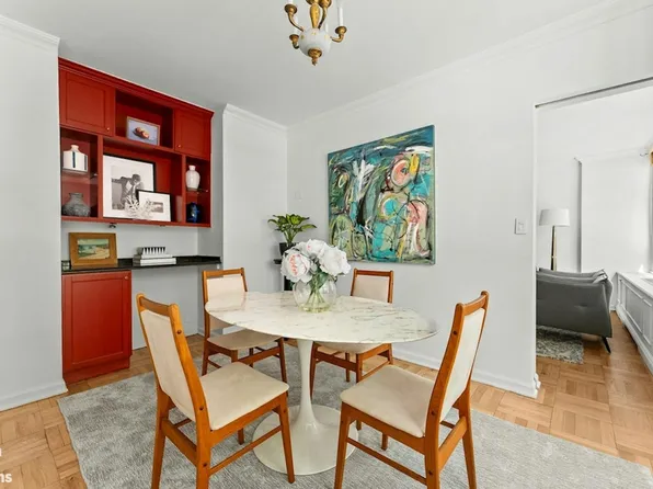 169 East 69th Street image 5 of 17