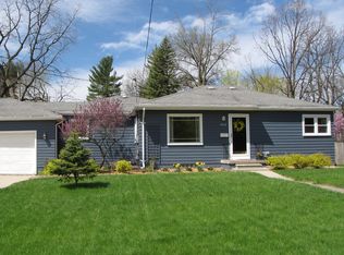 903 N Hagadorn Rd, East Lansing, MI 48823