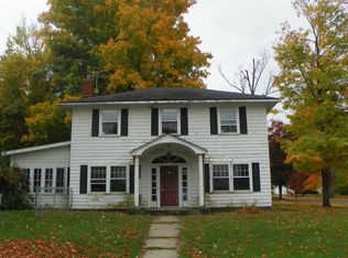 420 Centreville Rd, Constantine, MI 49042