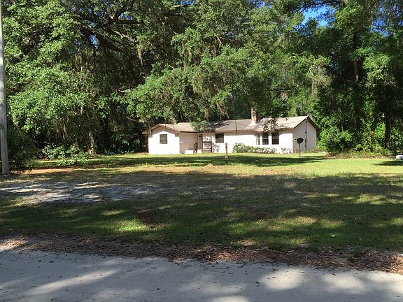 Front right side from road.