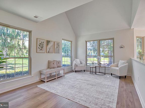 4th image of 1408 Stratford Ct #1408