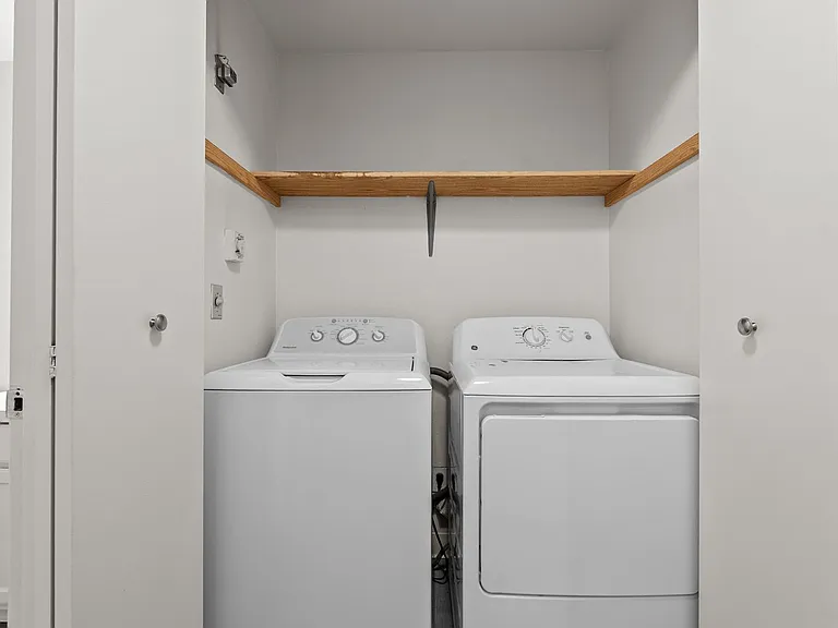 Spacious 2x2 Apartment Homes in Central Tacoma! — Photo 56