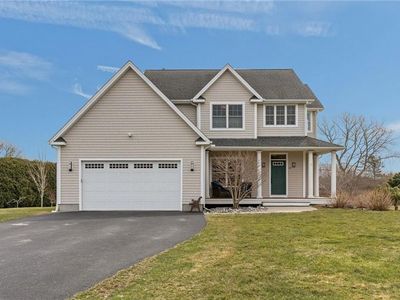 67 Fairview Ln, Portsmouth, RI, 02871