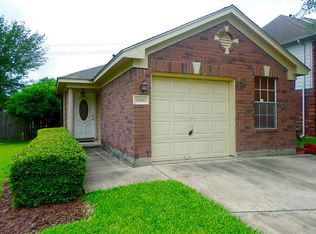 1900 Old Creek Dr, Rosenberg, TX 77471