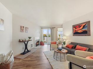 3045 20th Ave W APT 405, Seattle, WA