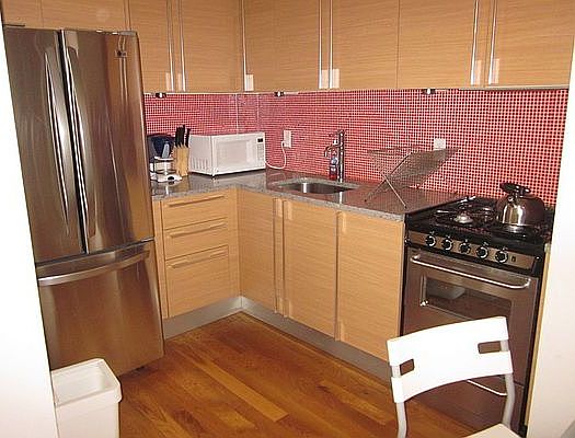 3rd image of 133 Metropolitan Ave #2D