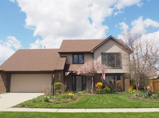 7407 Bent Willow Dr, Fort Wayne, IN 46815