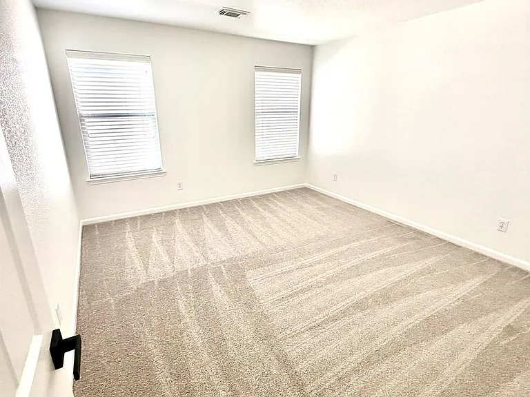 5530 Gable Meadows Dr — Photo 13