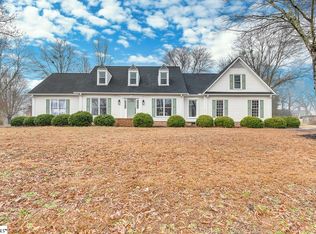 101 Dartmoor Dr, Greer, SC 29650