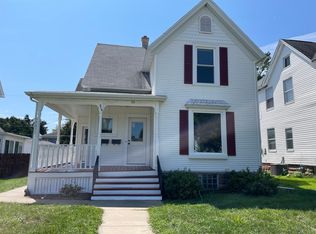 512 2nd St #2, Baraboo, WI 53913