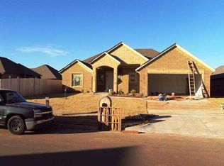 10925 31st St, Yukon, OK 73099