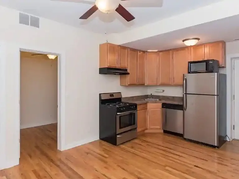 841 W Cornelia Ave #847-2S — Photo 4