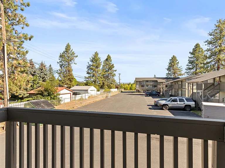 Greenwood Apartments — Photo 1