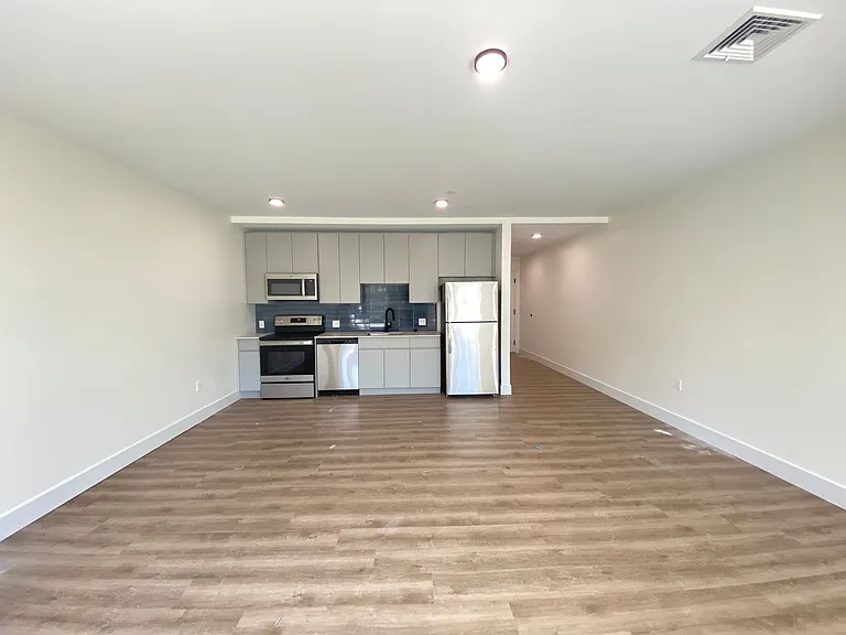 One Park Apartments — Photo 11