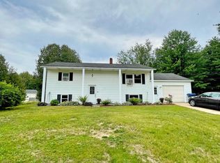 5855 Pontaluna Rd, Fruitport, MI 49415