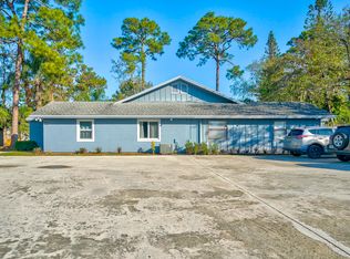 1073 Goldenrod Rd, Wellington, FL 33414