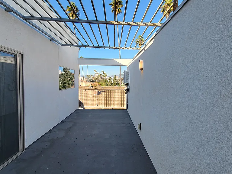 1110 S Magnolia Ave #202 — Photo 14