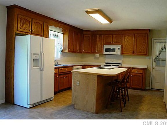 3rd image of 210 Carmel Hills Dr