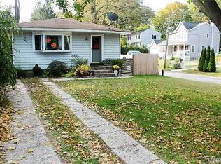 96 New York Ave, Sound Beach, NY 11789