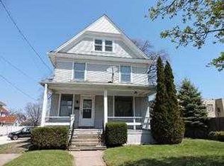 838 62nd St, Kenosha, WI 53143