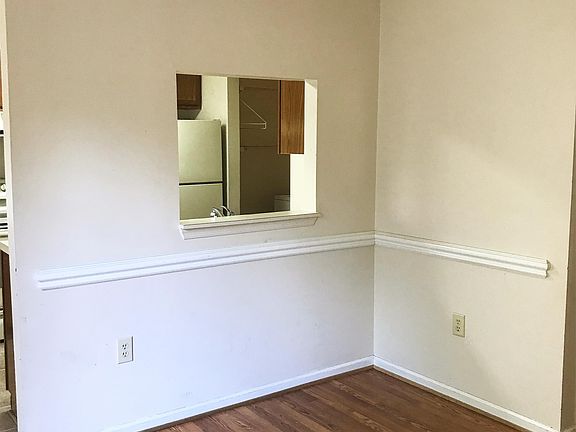 5th image of 11197 Hamlet Ct