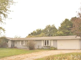 711 La Prairie Rd, Sparland, IL 61565