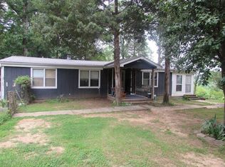 1260 Pea Ridge Rd, Huntingdon, TN 38344