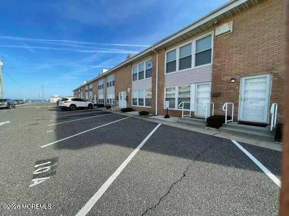 590 Ocean Ave N #10, Long Branch, NJ 07740