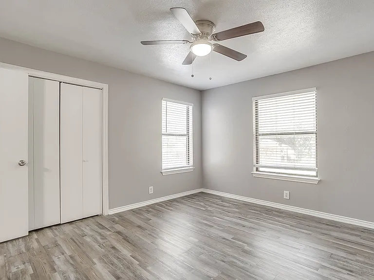 Foxfire Apartments — Photo 7