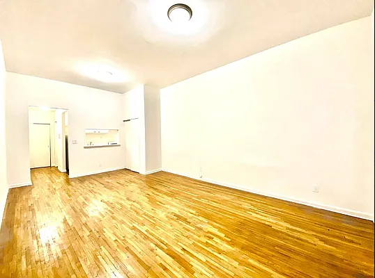 Rented by Best Apartments North Inc | media 18